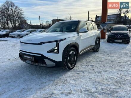 Білий Кіа EV5, об'ємом двигуна 0 л та пробігом 29 тис. км за 22500 $, фото 1 на Automoto.ua