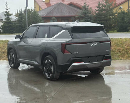 Черный Киа EV5, объемом двигателя 0 л и пробегом 20 тыс. км за 22500 $, фото 8 на Automoto.ua