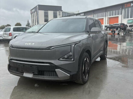 Киа EV5 2024 в Львове на Automoto.ua Черный Киа EV5, объемом двигателя 0 л и пробегом 20 тыс. км за 22500 $, фото 1 на Automoto.ua