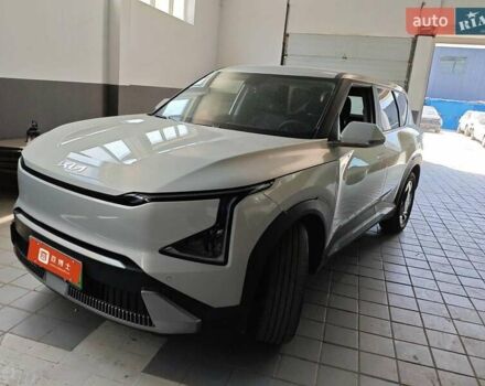 Киа EV5 2023 в Львове на Automoto.ua Серый Киа EV5, объемом двигателя 0 л и пробегом 23 тыс. км за 23500 $, фото 11 на Automoto.ua