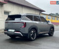 Серый Киа EV5, объемом двигателя 0 л и пробегом 32 тыс. км за 27500 $, фото 3 на Automoto.ua