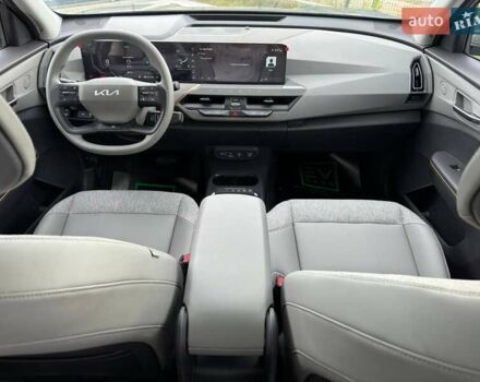 Киа EV5 2024 в Ивано-Франковске на Automoto.ua Серый Киа EV5, объемом двигателя 0 л и пробегом 10 тыс. км за 22900 $, фото 6 на Automoto.ua