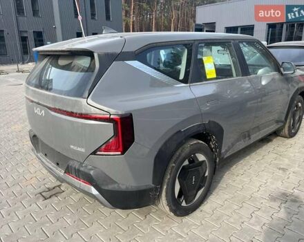 Сірий Кіа EV5, об'ємом двигуна 0 л та пробігом 1 тис. км за 26300 $, фото 4 на Automoto.ua