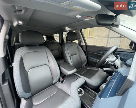 Серый Киа EV5, объемом двигателя 0 л и пробегом 32 тыс. км за 27500 $, фото 10 на Automoto.ua