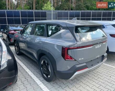Сірий Кіа EV5, об'ємом двигуна 0 л та пробігом 1 тис. км за 25000 $, фото 3 на Automoto.ua