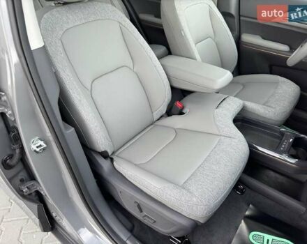 Киа EV5 2024 в Ивано-Франковске на Automoto.ua Серый Киа EV5, объемом двигателя 0 л и пробегом 10 тыс. км за 22900 $, фото 18 на Automoto.ua