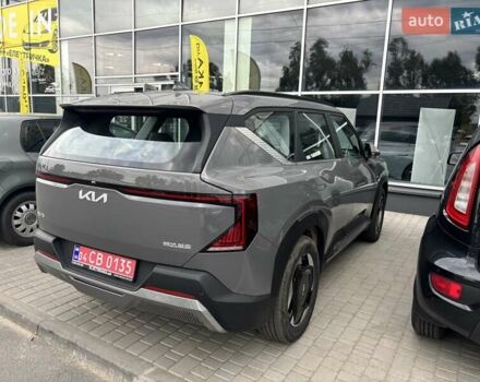 Сірий Кіа EV5, об'ємом двигуна 0 л та пробігом 1 тис. км за 28000 $, фото 2 на Automoto.ua