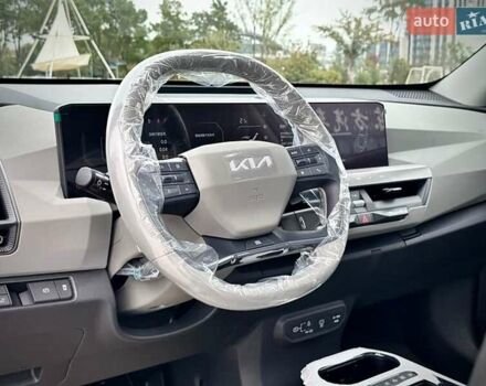 Киа EV5 2024 в Киеве на Automoto.ua Серый Киа EV5, объемом двигателя 0 л и пробегом 23 тыс. км за 22000 $, фото 7 на Automoto.ua