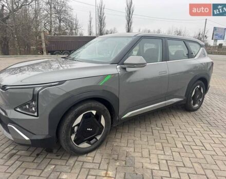 Сірий Кіа EV5, об'ємом двигуна 0 л та пробігом 1 тис. км за 32000 $, фото 1 на Automoto.ua