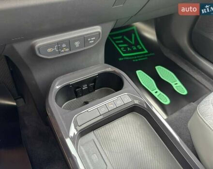 Киа EV5 2024 в Ивано-Франковске на Automoto.ua Серый Киа EV5, объемом двигателя 0 л и пробегом 10 тыс. км за 22900 $, фото 4 на Automoto.ua