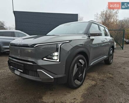 Серый Киа EV5, объемом двигателя 0 л и пробегом 1 тыс. км за 34500 $, фото 2 на Automoto.ua