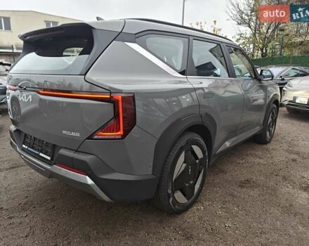 Серый Киа EV5, объемом двигателя 0 л и пробегом 1 тыс. км за 34500 $, фото 6 на Automoto.ua
