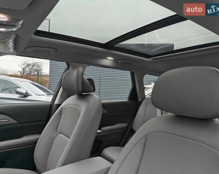 Серый Киа EV5, объемом двигателя 0 л и пробегом 1 тыс. км за 34500 $, фото 12 на Automoto.ua