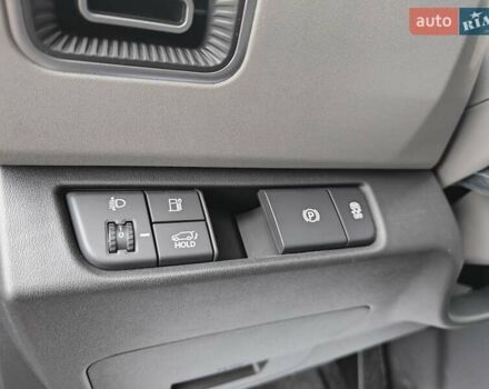 Серый Киа EV5, объемом двигателя 0 л и пробегом 1 тыс. км за 34500 $, фото 19 на Automoto.ua