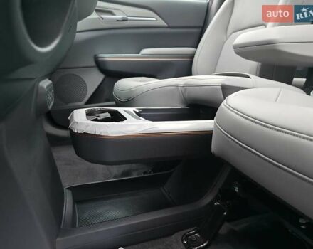 Серый Киа EV5, объемом двигателя 0 л и пробегом 1 тыс. км за 34500 $, фото 17 на Automoto.ua