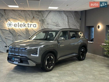 Кіа EV5 2024 у Львові на Automoto.ua Сірий Кіа EV5, об'ємом двигуна 0 л та пробігом 1 тис. км за 28500 $, фото 1 на Automoto.ua