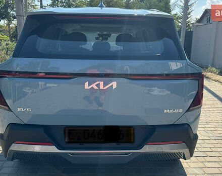 Синий Киа EV5, объемом двигателя 0 л и пробегом 19 тыс. км за 27500 $, фото 4 на Automoto.ua