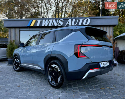 Синий Киа EV5, объемом двигателя 0 л и пробегом 19 тыс. км за 28500 $, фото 22 на Automoto.ua