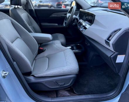 Синий Киа EV5, объемом двигателя 0 л и пробегом 19 тыс. км за 28500 $, фото 27 на Automoto.ua
