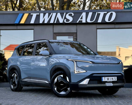 Синий Киа EV5, объемом двигателя 0 л и пробегом 19 тыс. км за 28500 $, фото 16 на Automoto.ua