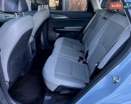 Синий Киа EV5, объемом двигателя 0 л и пробегом 19 тыс. км за 28500 $, фото 7 на Automoto.ua