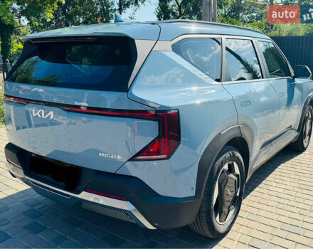 Синий Киа EV5, объемом двигателя 0 л и пробегом 19 тыс. км за 27500 $, фото 5 на Automoto.ua