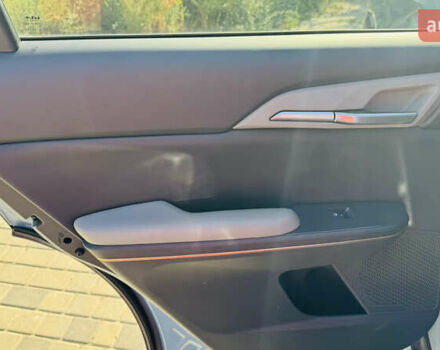 Синий Киа EV5, объемом двигателя 0 л и пробегом 19 тыс. км за 27500 $, фото 17 на Automoto.ua