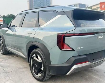 Зеленый Киа EV5, объемом двигателя 0 л и пробегом 17 тыс. км за 25500 $, фото 1 на Automoto.ua