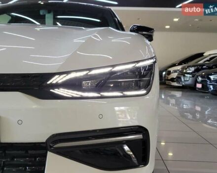 Белый Киа EV6, объемом двигателя 0 л и пробегом 2 тыс. км за 45500 $, фото 6 на Automoto.ua