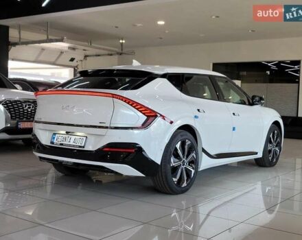Белый Киа EV6, объемом двигателя 0 л и пробегом 2 тыс. км за 45500 $, фото 3 на Automoto.ua