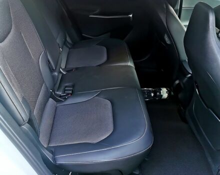 Білий Кіа EV6, об'ємом двигуна 0 л та пробігом 27 тис. км за 25000 $, фото 12 на Automoto.ua