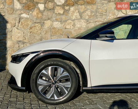 Білий Кіа EV6, об'ємом двигуна 0 л та пробігом 189 тис. км за 21900 $, фото 8 на Automoto.ua