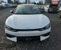 Белый Киа EV6, объемом двигателя 0 л и пробегом 50 тыс. км за 11000 $, фото 4 на Automoto.ua
