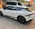 Белый Киа EV6, объемом двигателя 0 л и пробегом 23 тыс. км за 29000 $, фото 2 на Automoto.ua