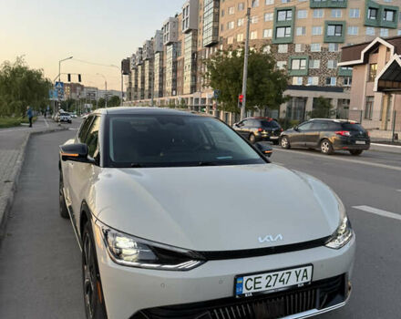 Белый Киа EV6, объемом двигателя 0 л и пробегом 56 тыс. км за 27000 $, фото 55 на Automoto.ua
