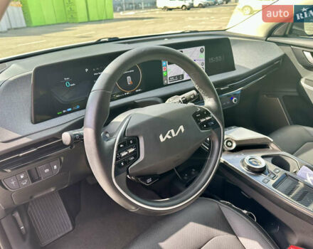 Білий Кіа EV6, об'ємом двигуна 0 л та пробігом 59 тис. км за 28000 $, фото 18 на Automoto.ua