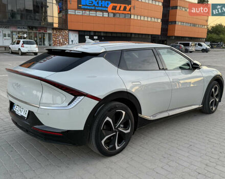 Белый Киа EV6, объемом двигателя 0 л и пробегом 56 тыс. км за 27000 $, фото 50 на Automoto.ua