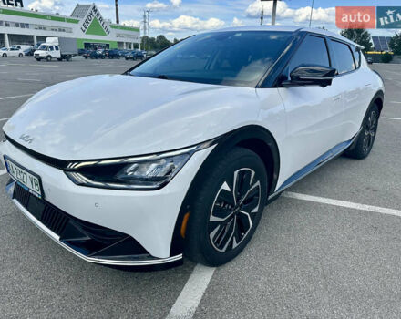 Білий Кіа EV6, об'ємом двигуна 0 л та пробігом 59 тис. км за 28000 $, фото 9 на Automoto.ua