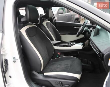 Белый Киа EV6, объемом двигателя 0 л и пробегом 29 тыс. км за 31900 $, фото 11 на Automoto.ua