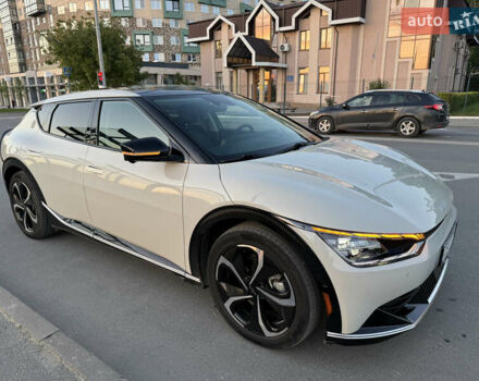 Белый Киа EV6, объемом двигателя 0 л и пробегом 56 тыс. км за 26399 $, фото 44 на Automoto.ua