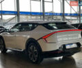 Белый Киа EV6, объемом двигателя 0 л и пробегом 48 тыс. км за 31000 $, фото 8 на Automoto.ua