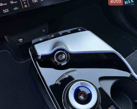 Белый Киа EV6, объемом двигателя 0 л и пробегом 160 тыс. км за 23900 $, фото 19 на Automoto.ua