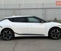 Белый Киа EV6, объемом двигателя 0 л и пробегом 160 тыс. км за 23900 $, фото 5 на Automoto.ua