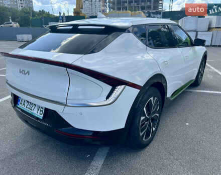 Білий Кіа EV6, об'ємом двигуна 0 л та пробігом 59 тис. км за 28000 $, фото 14 на Automoto.ua