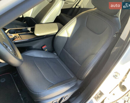 Білий Кіа EV6, об'ємом двигуна 0 л та пробігом 189 тис. км за 21900 $, фото 25 на Automoto.ua