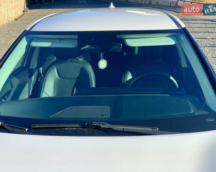 Білий Кіа EV6, об'ємом двигуна 0 л та пробігом 189 тис. км за 21900 $, фото 62 на Automoto.ua