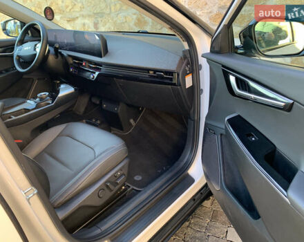 Білий Кіа EV6, об'ємом двигуна 0 л та пробігом 189 тис. км за 21900 $, фото 40 на Automoto.ua