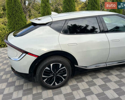 Білий Кіа EV6, об'ємом двигуна 0 л та пробігом 41 тис. км за 26400 $, фото 18 на Automoto.ua