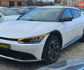 Белый Киа EV6, объемом двигателя 0 л и пробегом 90 тыс. км за 26200 $, фото 2 на Automoto.ua