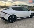 Белый Киа EV6, объемом двигателя 0 л и пробегом 48 тыс. км за 24900 $, фото 3 на Automoto.ua